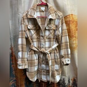 Time and Tru Women's Plaid Jacket in Tan and White